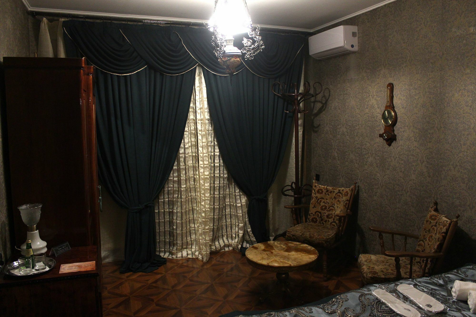 Piano Borracho Boutique Old Tiflis